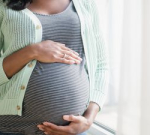 Narůžovělé špinění na začátku těhotenství
